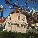 Gaestehaus Rudolf U. Sandra Denk * Wösendorf