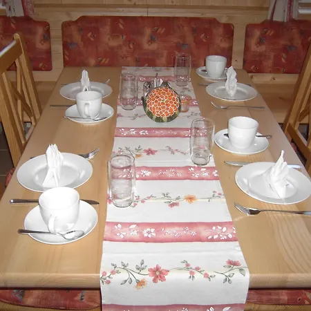 Gaestehaus Rudolf U. Sandra Denk *